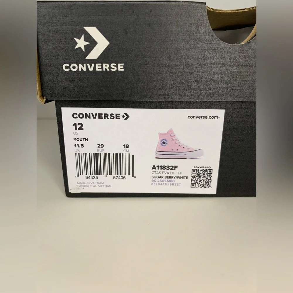 Converse youth sugar top